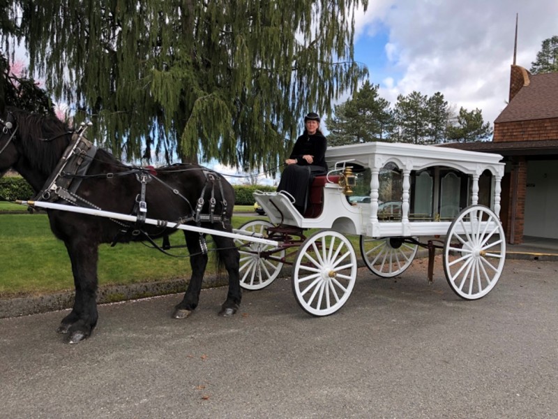 Country-Wagon-Hearse-150-dpi